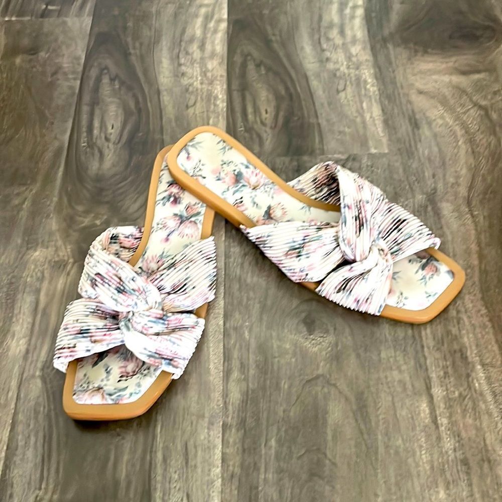 Classy, Feminine Sandals 🌸